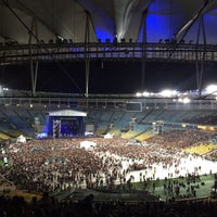 Photo taken at Pearl Jam - Lightning Bolt Tour - Rio de Janeiro by Flavia L. on 11/22/2015