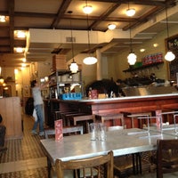 11/3/2012 tarihinde Saad A.ziyaretçi tarafından Pizzeria Da Lupo'de çekilen fotoğraf