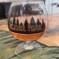 Снимок сделан в Elder Pine Brewing &amp;amp; Blending Co пользователем Bob E. 10/29/2022