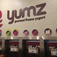 Photo taken at Yumz Gourmet Frozen Yogurt by KueenKris🤷🏾‍♀️ A. on 1/13/2013
