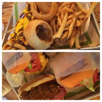 รูปภาพถ่ายที่ BurgerFi โดย Mody S. เมื่อ 12/21/2014