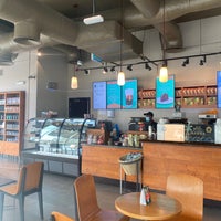 Photo taken at Starbucks (ستاربكس) by AN🇶🇦 on 5/16/2022