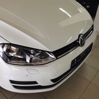 Photo taken at Volkswagen Артан by Evgeniya G. on 9/6/2014