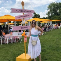 Photo taken at Veuve Clicquot Polo Classic by Kim D. on 6/2/2018