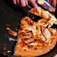 Photo taken at Pizza Hut by Sharraine April L. on 4/17/2018