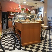Photo taken at Café Latte Art by Molotov C. on 5/10/2023
