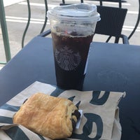 Photo taken at Starbucks by Smplefy on 6/5/2022