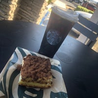 Photo taken at Starbucks by Smplefy on 5/14/2022