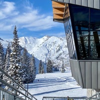 Photo taken at Alf&amp;#39;s Restaurant, Alta Ski Area by Maria F. on 12/29/2022