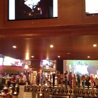 11/25/2012にCathi W.がChampions Sports Barで撮った写真