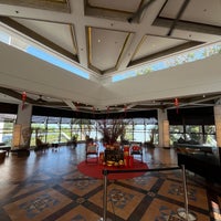 Foto diambil di DoubleTree Resort by Hilton Penang oleh Takahiro O. pada 2/24/2024