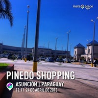 Foto tirada no(a) Pinedo Shopping por Braian O. em 4/24/2013