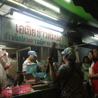 Photo taken at เอเชียข้าวต้มปลา วัดไผ่เงิน by Khem P. on 9/17/2013