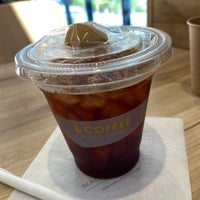 Photo taken at &amp;amp;Coffee Maison Kayser by sin_mey on 8/18/2022