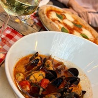 Photo taken at Il Vicino Pizzeria by Yasamin B. on 3/31/2024