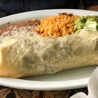 Foto diambil di Los Toros Mexican Restaurant oleh Jean Y. pada 9/13/2018