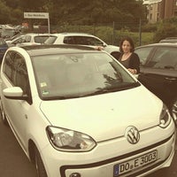 Volkswagen Zentrum Hulpert Automotive Shop In Dortmund