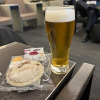 Photo taken at ANA LOUNGE by Tetsuo K. on 4/26/2024
