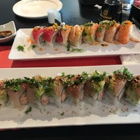 4/13/2017 tarihinde Frank S.ziyaretçi tarafından Sushi Kawa Sports Bar &amp;amp; Grill'de çekilen fotoğraf