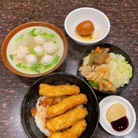 Photo taken at 金仙魯肉飯 by Jenson L. on 11/29/2020