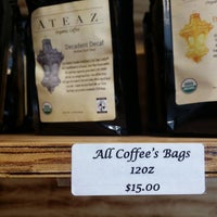 8/22/2016에 Sasha М.님이 Ateaz Organic Coffee and Tea에서 찍은 사진