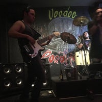 Foto tirada no(a) Voodoo Roadhouse por Lenny V. em 6/28/2016
