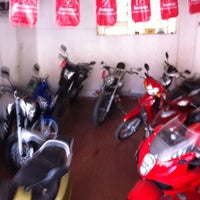 Photo taken at BUG Motos by Glauco B. on 2/1/2013
