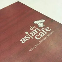 Foto tomada en De Asian Cafe  por Ridzuan A. el 11/4/2012