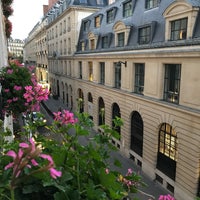 Photo taken at Starhotels Castille Paris by Sinem. A. on 10/6/2017