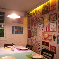 Foto diambil di Casa Pizza oleh Julie G. pada 12/14/2012