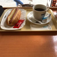 Photo taken at Doutor Coffee Shop by まるる さ. on 4/13/2019