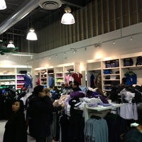 outlet lacoste
