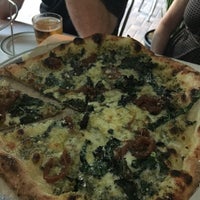 Photo taken at Harry&amp;#39;s Pizzeria - Downtown Dadeland by Rachel R. on 5/20/2017