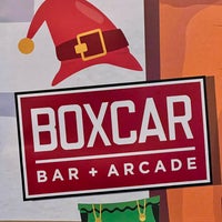 รูปภาพถ่ายที่ Boxcar Bar + Arcade โดย Vinay เมื่อ 12/27/2021