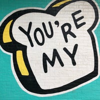 4/13/2019에 Vinay님이 You&amp;#39;re My Butter Half (2013) mural by John Rockwell and the Creative Suitcase team에서 찍은 사진