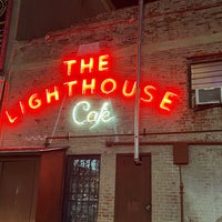 Foto diambil di The Lighthouse Café oleh Marc V. pada 2/13/2022