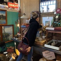 Photo taken at Monticello Antique Marketplace by Gloria Z. on 10/29/2019