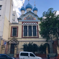 รูปภาพถ่ายที่ Catedral Ortodoxa Rusa de la Santísima Trinidad โดย Julia A. เมื่อ 3/25/2018