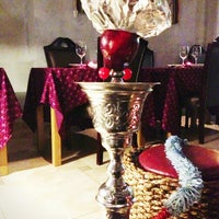 Снимок сделан в Cleopatra&amp;#39;s Shisha Restaurant &amp;amp; Bar пользователем Angel L. 2/18/2013