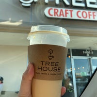 Photo taken at Tree House craft coffee  &amp;amp; frozen yogurt by Wyn W. on 4/10/2021