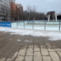 Foto tomada en Canal Park Ice Rink  por @KeithJonesJr el 1/24/2024