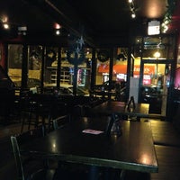 1/2/2013 tarihinde Kendra M.ziyaretçi tarafından Rebel Bar &amp;amp; Grill'de çekilen fotoğraf