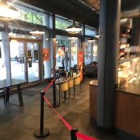 Photo taken at Starbucks by Dominik S. on 10/8/2022