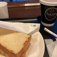 Photo taken at Tully&amp;#39;s Coffee by Shinya A. on 1/9/2024