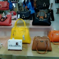 Elizabeth Sepatu Dan Tas