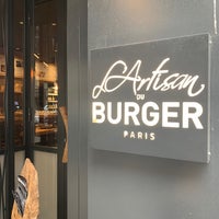 Photo taken at L’Artisan du burger by Zoz 🇰🇼 on 3/2/2019