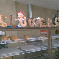 Photo taken at Forthamilton bagels by Gio on 11/4/2012
