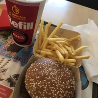 Photo taken at McDonald&amp;#39;s by Simone S. on 12/13/2018