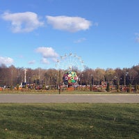 Photo taken at Белоусовский парк верхний круг by Игорь К. on 11/2/2014