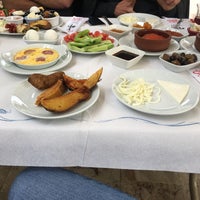 Photo taken at Çipa Saklı Bahçe by Serhat B. on 4/8/2018